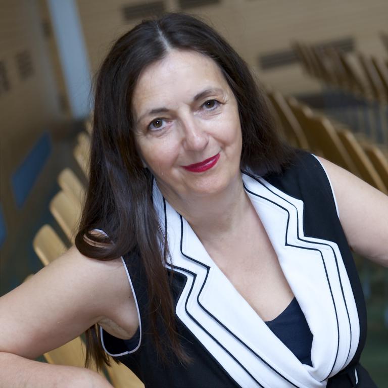 Dr. Rita Humer